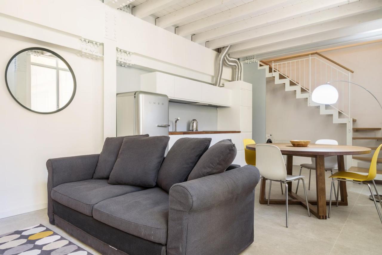White Navigli Apartment มิลาน ภายนอก รูปภาพ