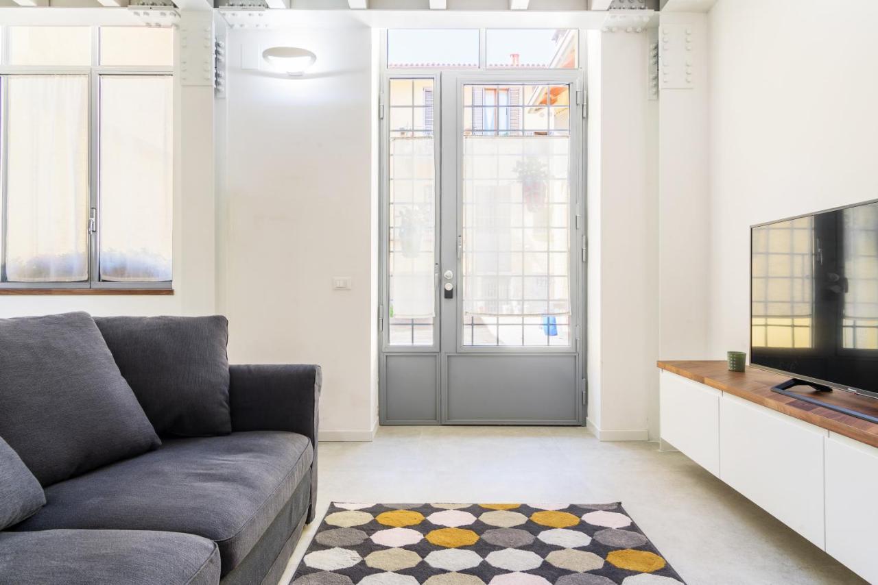 White Navigli Apartment มิลาน ภายนอก รูปภาพ