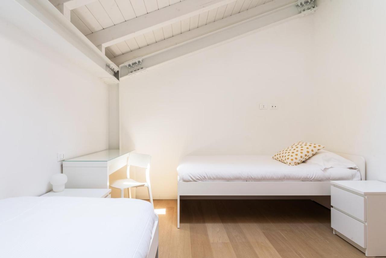 White Navigli Apartment มิลาน ภายนอก รูปภาพ